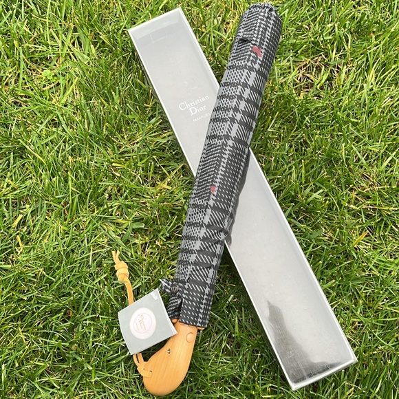 🤩 NIB Vintage 80s Christian Dior Umbrella - Picture 9 of 11